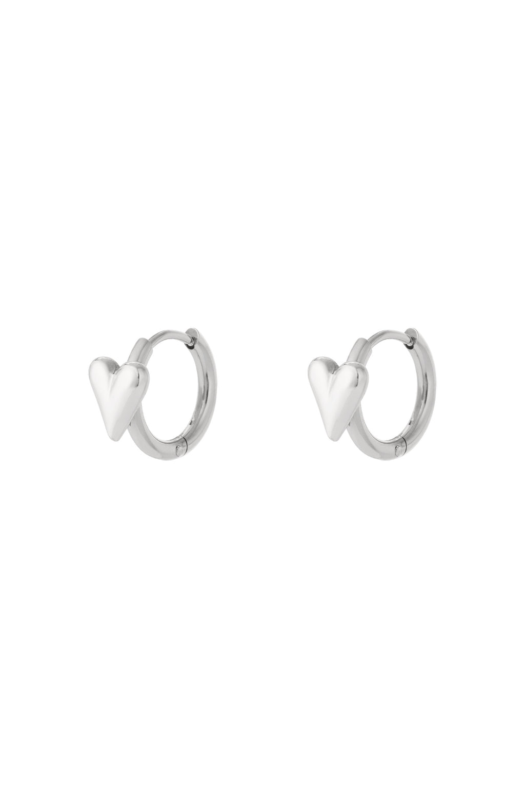 Hoop with mini heart earrings