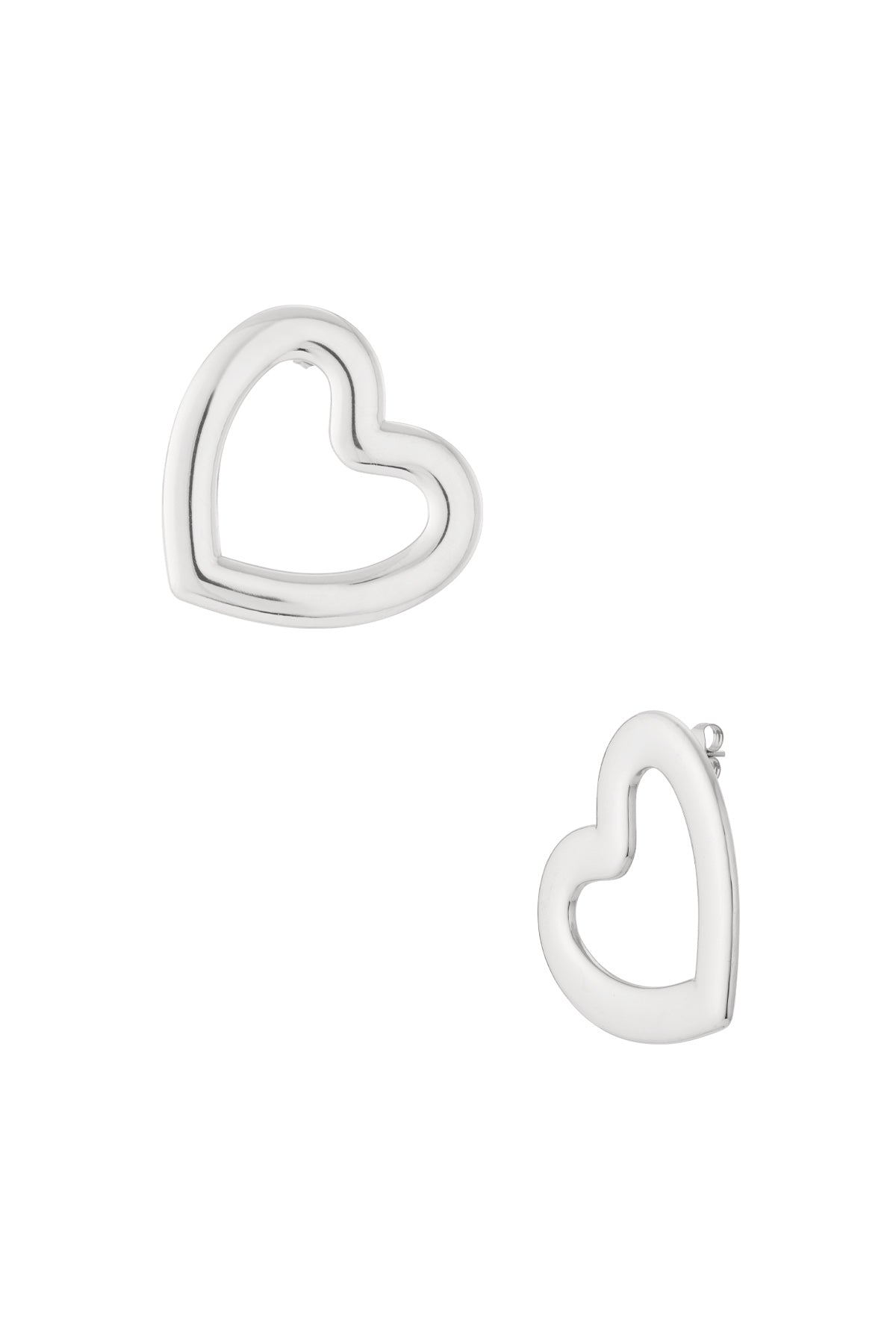 Must-have heart earrings