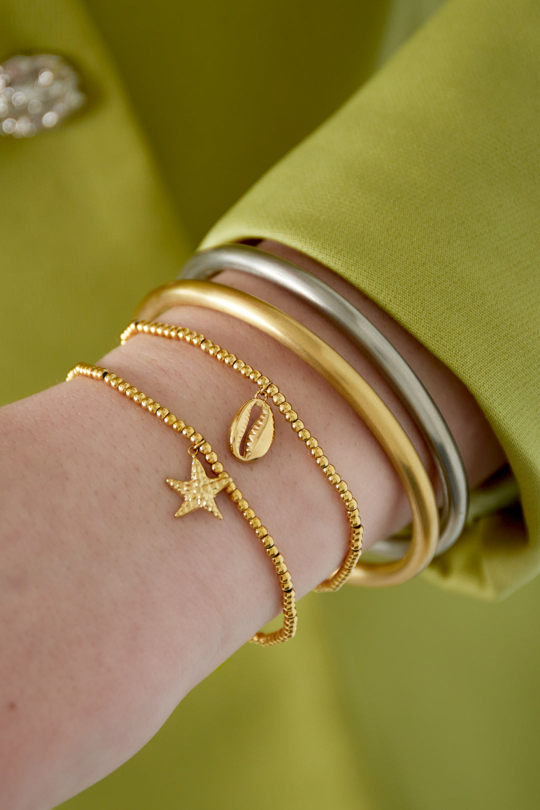 simple shell bracelet