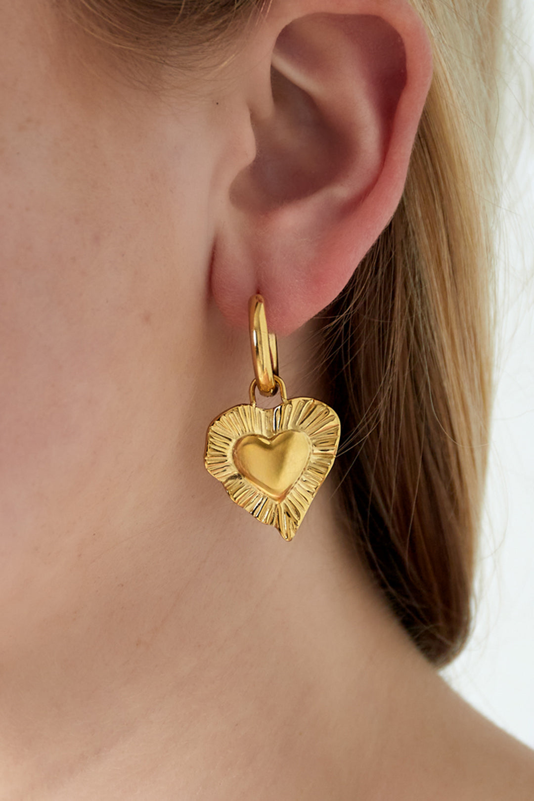 Radiant heart Earrings