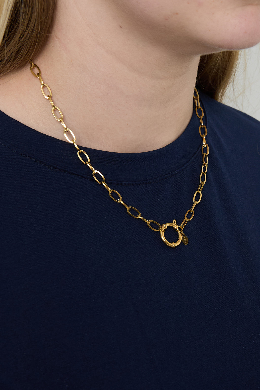 Golden knot necklace